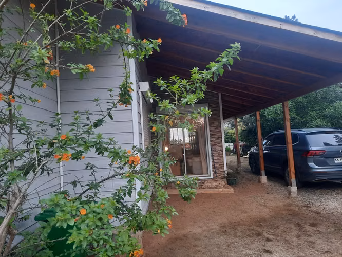 GRACE KELM vende | Excelente oportunidad de inversión en Algarrobo – Dos casas regularizadas