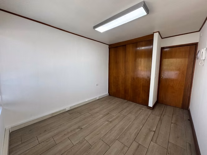 Arriendo de Propiedad Comercial con 4 Oficinas en Centro de Quilpue