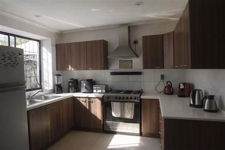 PRECIOSA CASA EN 396 M2 4D/3B LA REINA PLAZA EGAÑA - Imagen 13