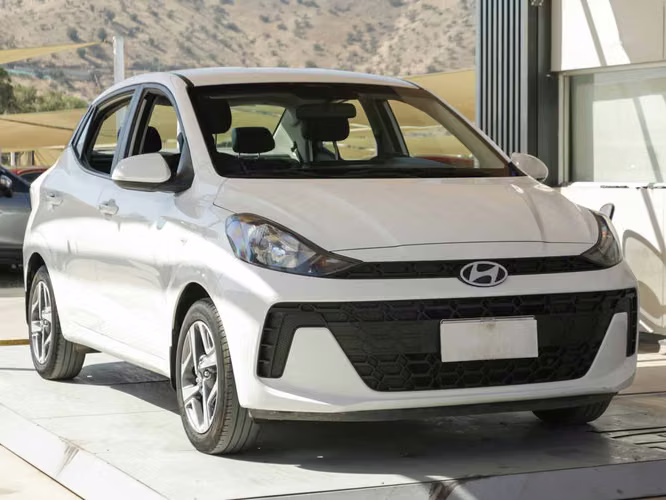 Hyundai Grand I10 2024 Grand I-10 Ai3 Sedan 1.2 Mt Plus - Imagen 3