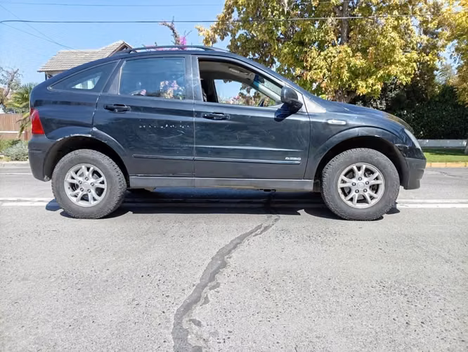 SSANGYONG ACTYON 2.3  MT 4X2 ABG 2010