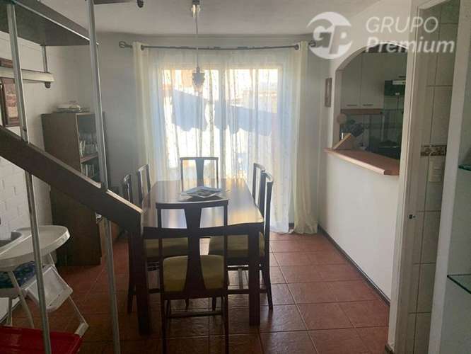 Casa aislada en venta 4D 3B 2E Peñaflor cercana a plaza - Imagen 3