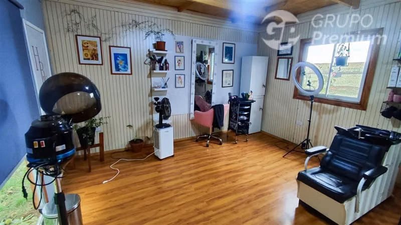 Casa en venta de 6 dorm. en Yungay
