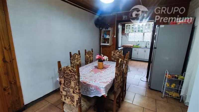 Casa en venta de 6 dorm. en Yungay
