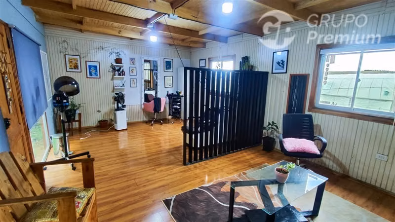 Casa en venta de 6 dorm. en Yungay