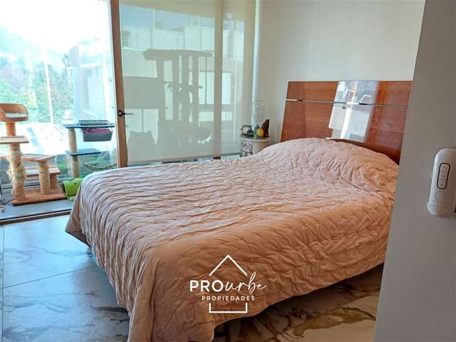 Dúplex Exclusivo, quincho techado, 4 dorm. La Dehesa Central - Imagen 10