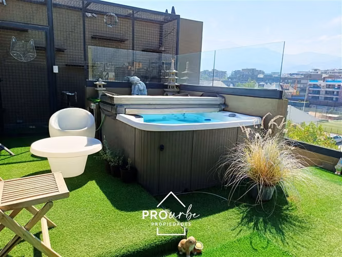 Dúplex Exclusivo, quincho techado, 4 dorm. La Dehesa Central