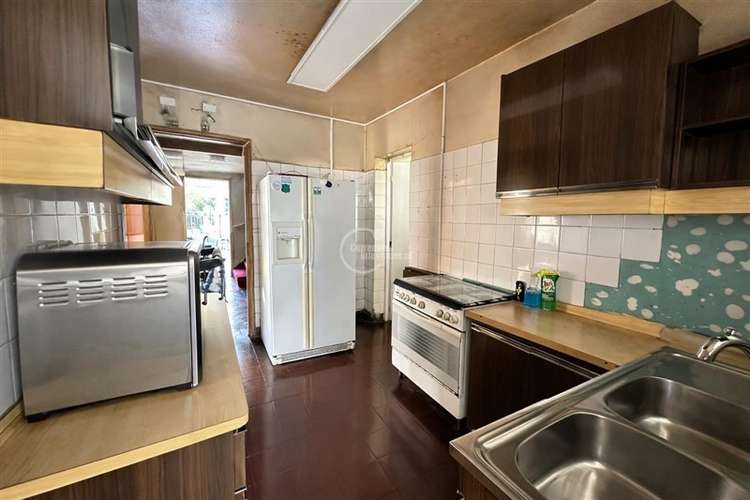 Casa en venta con 620 m2 Ideal para remodelación o inversión - Imagen 10