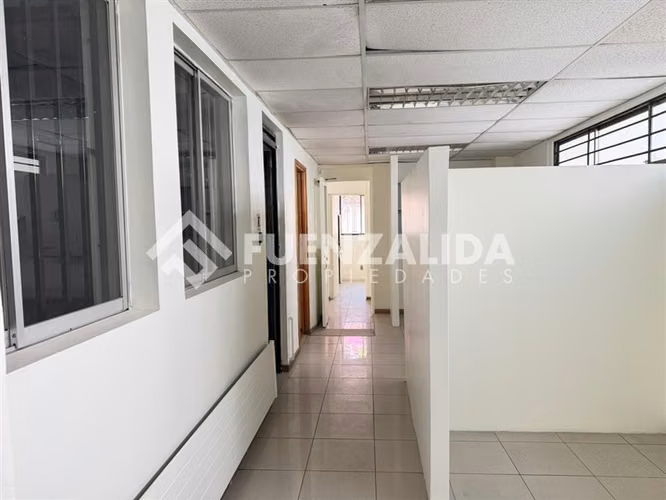 Gran Casa, adaptada para oficina en Venta Providencia