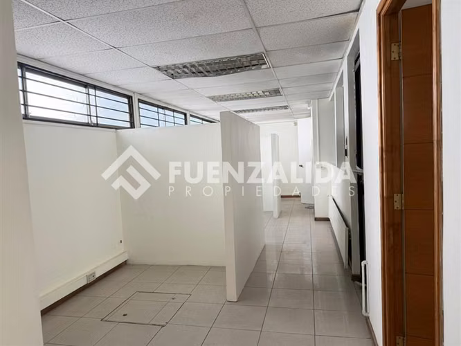 Gran Casa, adaptada para oficina en Venta Providencia
