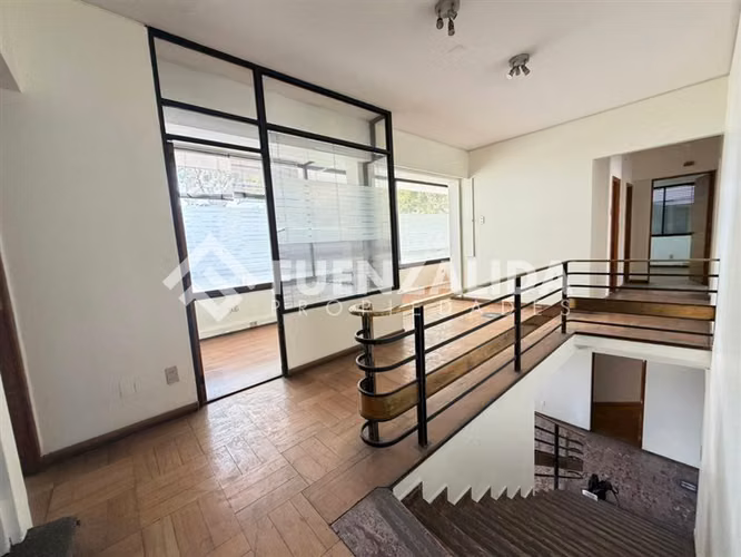 Gran Casa, adaptada para oficina en Venta Providencia
