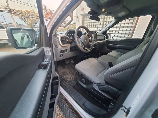 FORD F150 XLT 2022 3.3CC Mantenciones, unica dueña, casi nueva
