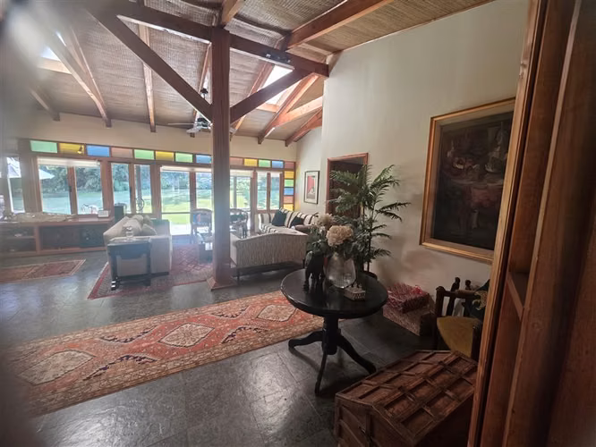 Casa en arriendo de 6 dorm. en La Reina