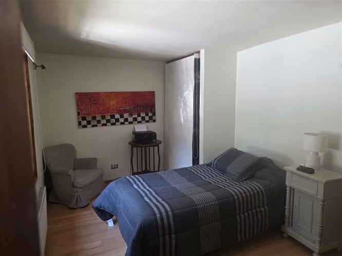 Casa en arriendo de 6 dorm. en La Reina