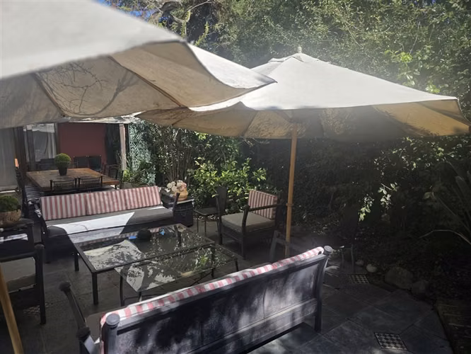 Casa en arriendo de 6 dorm. en La Reina