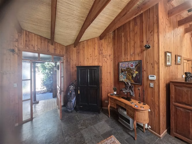 Casa en arriendo de 6 dorm. en La Reina
