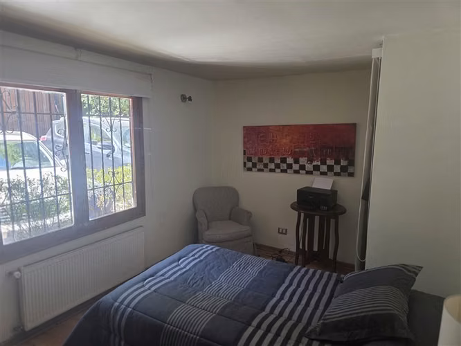 Casa en arriendo de 6 dorm. en La Reina