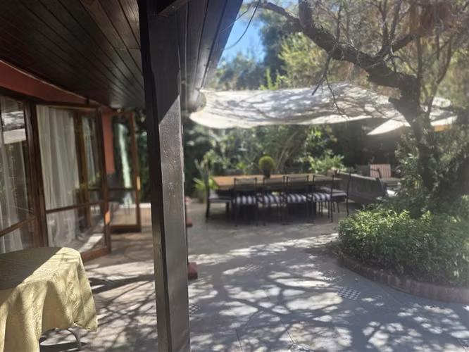 Casa en arriendo de 6 dorm. en La Reina