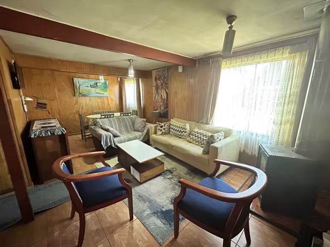 vendo casa 4D, 3B excelente ubicación.