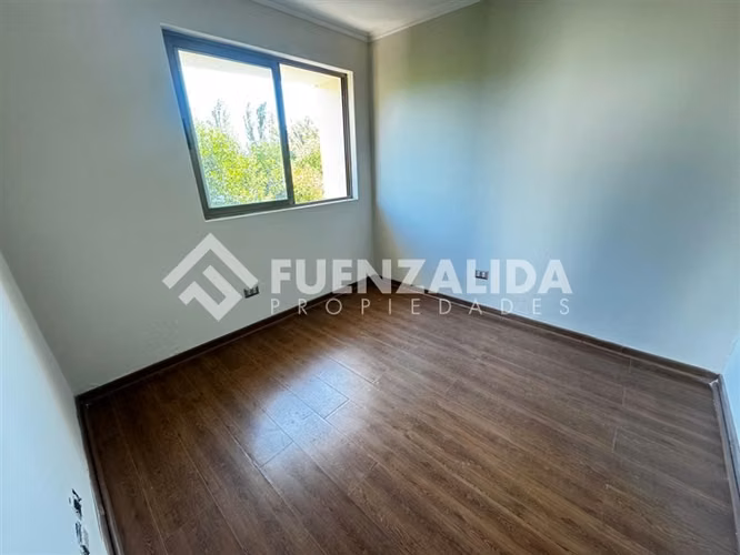 Casa en venta de 3 dorm. en Peñaflor