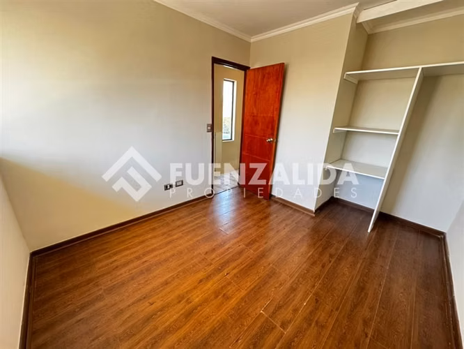 Casa en venta de 3 dorm. en Peñaflor