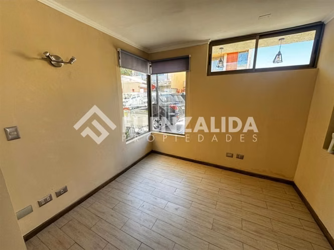 Casa en venta de 3 dorm. en Peñaflor