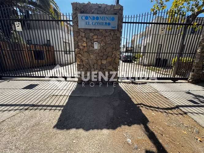 Casa en venta de 3 dorm. en Peñaflor