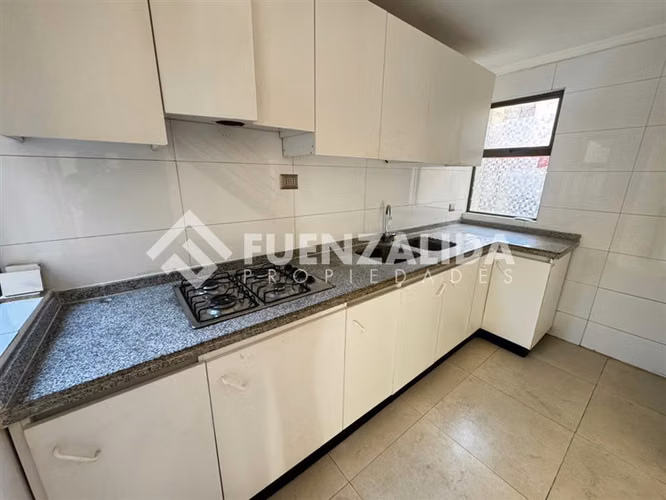 Casa en venta de 3 dorm. en Peñaflor