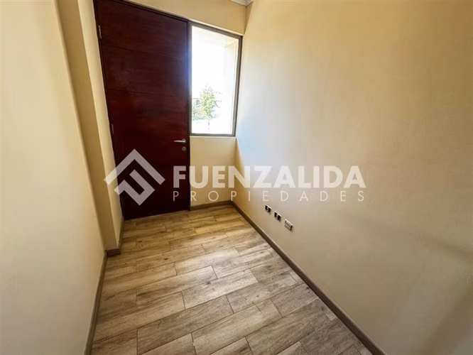 Casa en venta de 3 dorm. en Peñaflor