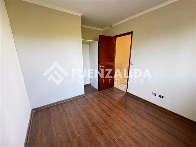 Casa en venta de 3 dorm. en Peñaflor