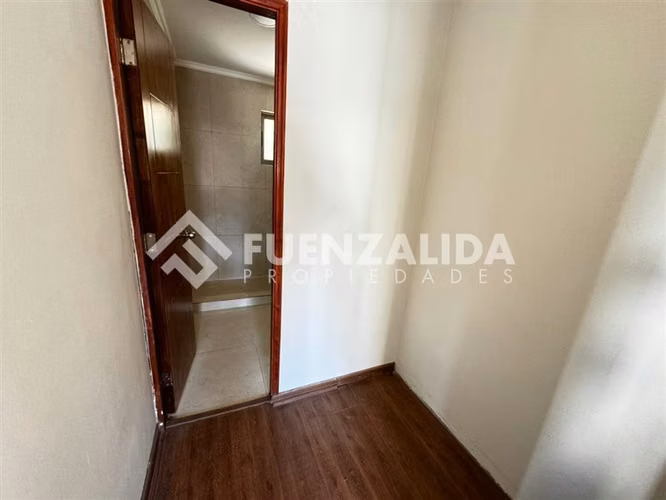 Casa en venta de 3 dorm. en Peñaflor