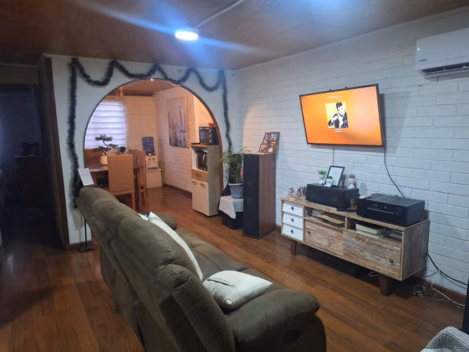 Vende casa en la Pintana