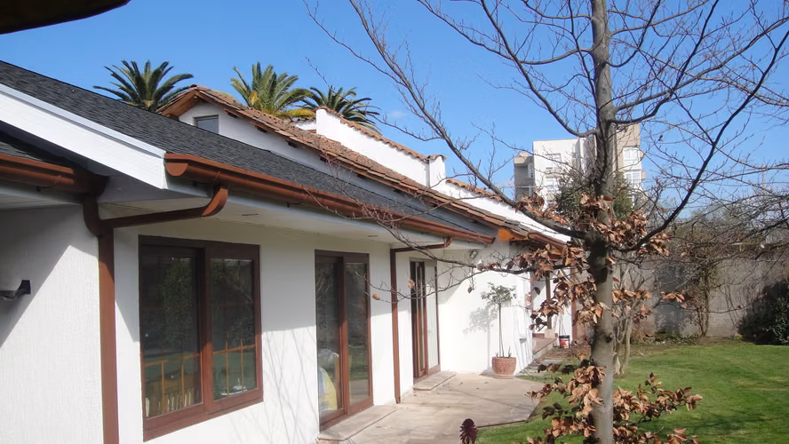 LINDA CASA DE 389 M2 EN SITIO 1084 M2 EN SECGOR AV ESPAÑA - Imagen 5