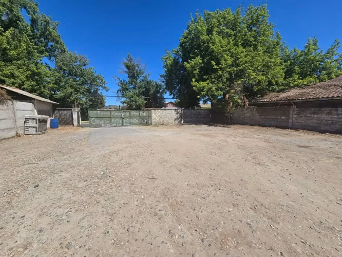 Se Arrienda Terreno En Centro De La Comuna De Isla De Maipo