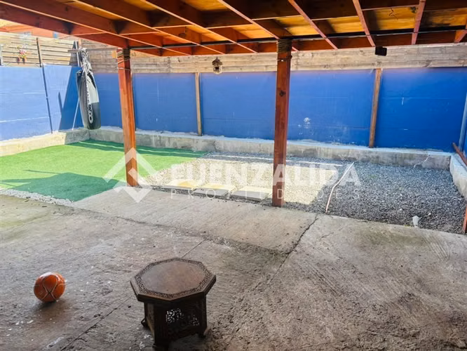 Casa en venta de 3 dorm. en Pudahuel