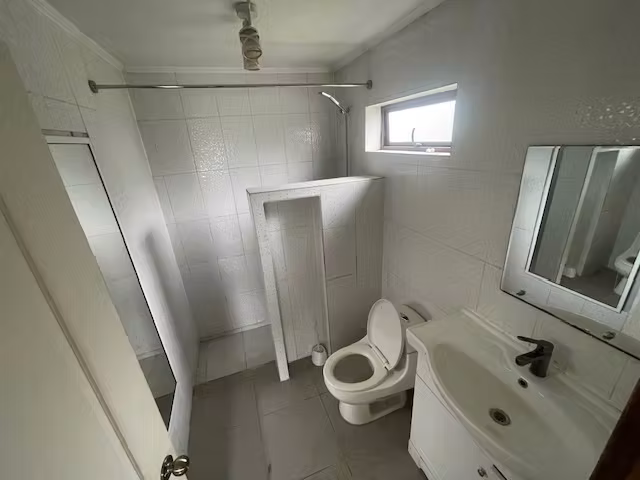 VENDE AMPLIA CASA EN PARCELA DE AGARADO ROMERAL-CURICO