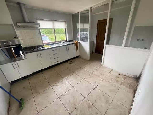 VENDE AMPLIA CASA EN PARCELA DE AGARADO ROMERAL-CURICO