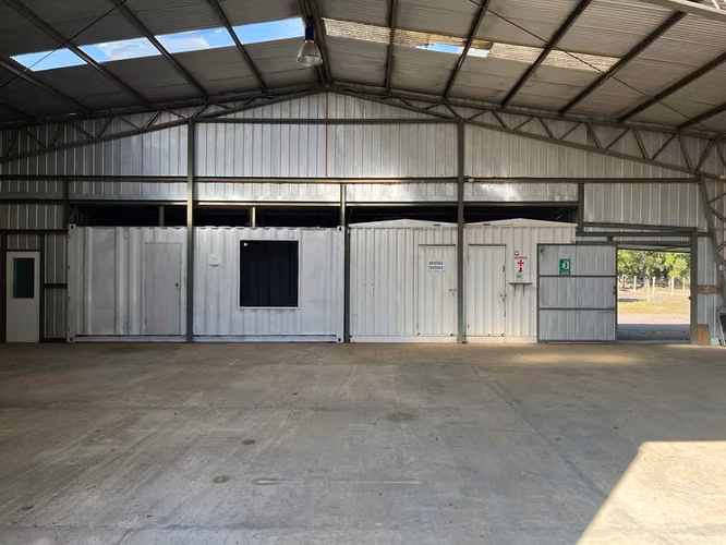 Bodega Hangar
