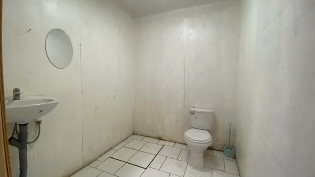Se arrienda bodega comercial en arriendo en Natales