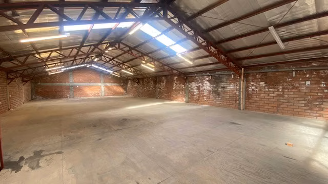 Se arrienda bodega comercial en arriendo en Natales