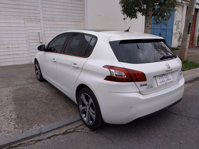 PEUGEOT 308 ALLURE DIESEL AÑO 2017