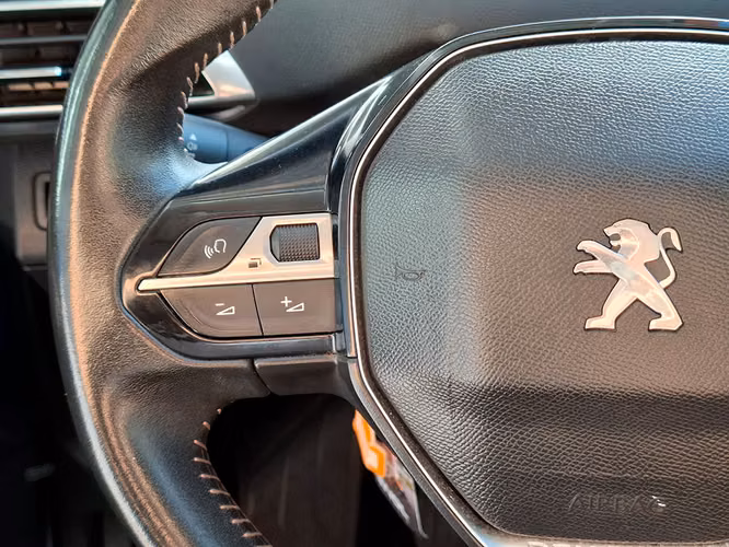 PEUGEOT 3008 2022