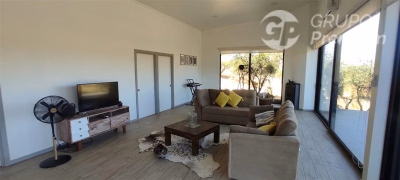 Se vende Parcela de 9.600 m2 con casa amoblada en Pencahue