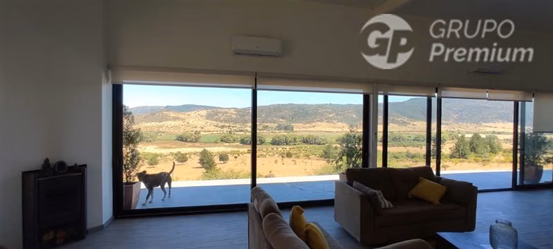 Se vende Parcela de 9.600 m2 con casa amoblada en Pencahue