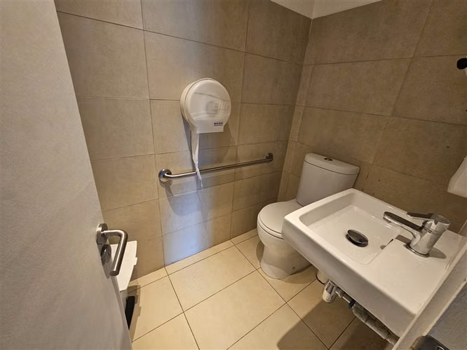 Oficina en arriendo en Providencia / Andres Bello