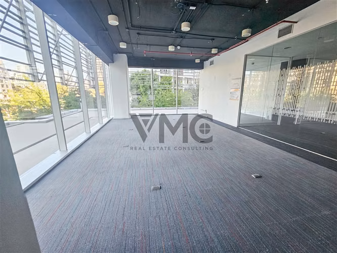 Oficina en arriendo en Las Condes / Tobalaba