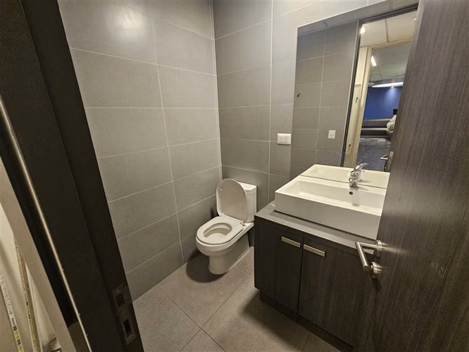 Oficina en arriendo en Las Condes / Tobalaba