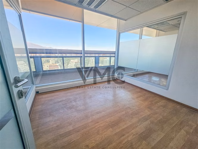 Oficina en arriendo en Las Condes / Escuela Militar