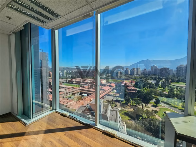 Oficina en arriendo en Las Condes / Escuela Militar