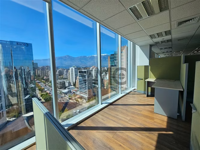 Oficina en arriendo en Las Condes / Escuela Militar